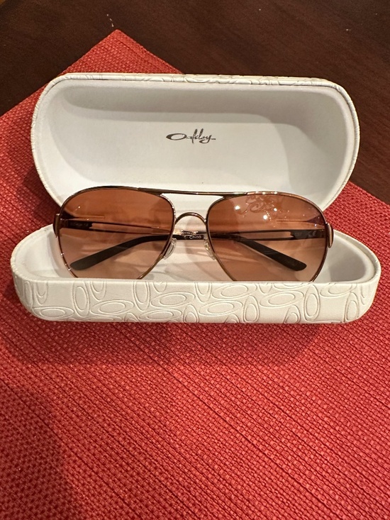Oakley Lightweight aviators, brown bronze gold main image 10
